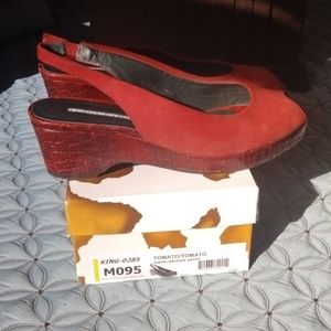 Women's platform sling